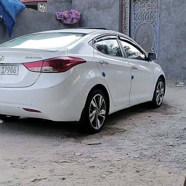 الانتره موديل 2013 خليجي مكينه 1800
جاهزه مكينه وگير وتبريد وحدايه رقم مثنى دولي بسمي
السعر 108 وبيه مجال
مكاني سماوه
***********
