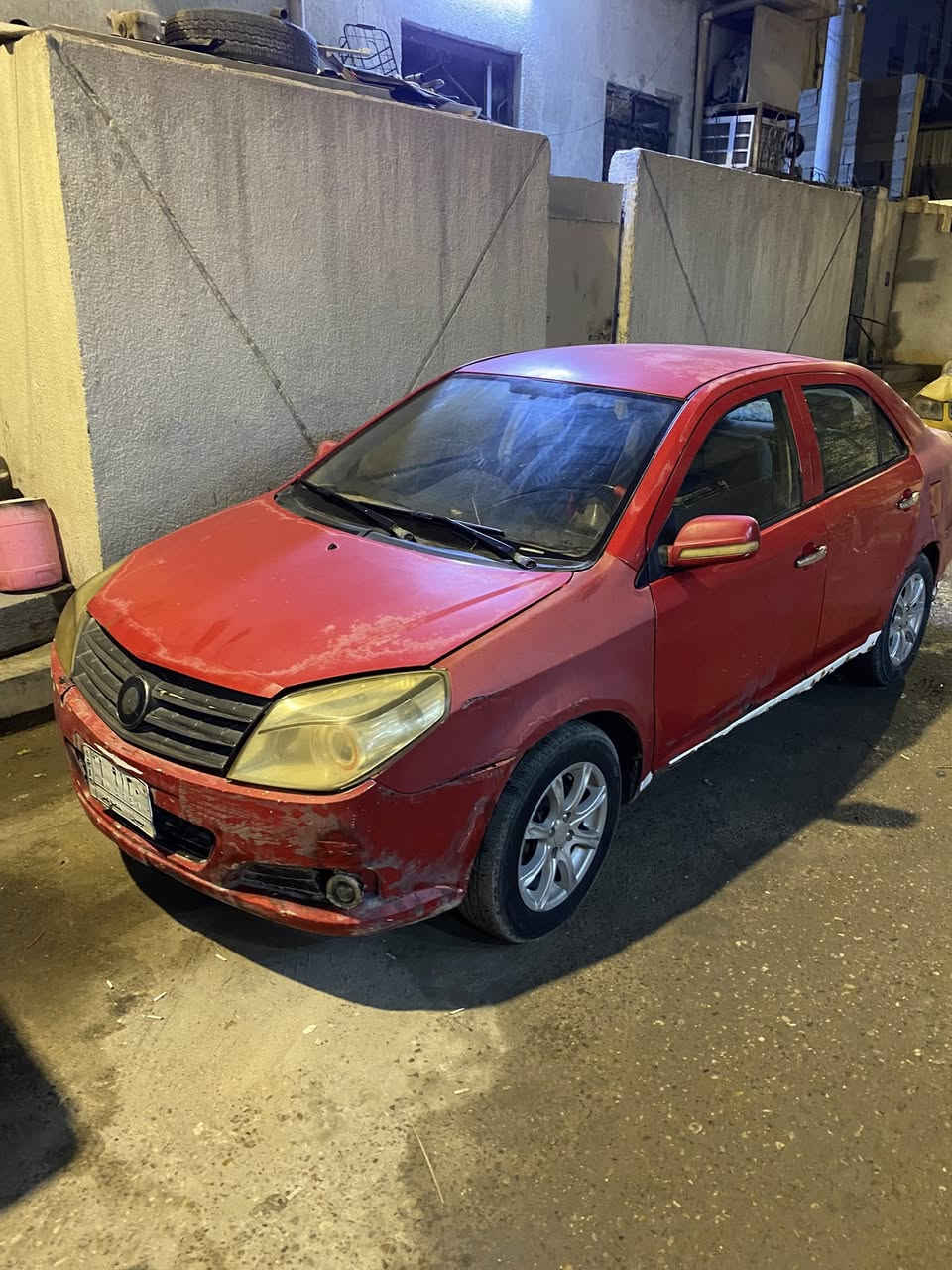 سلام عليكم سياره جيلي ام كي مديل 2013 سياره مكينه كير حداديه نضيفه بس كير قلايش فقط البدي شوف العين بس مابيها ضربه او تبديل بس جراد دواخل نضيفه بس دشبول القطعه الفوم رادلها تبديل راعيها موجود بل بصره مداور ثاني يوم رقم ميسان مشروع وطني رقم رباعي شبه مميز مكان بصره السعر 25 بيها مجال بيع او مراوس الستفسار عله هاذ رقم *********** متوفر فقط وتساب
