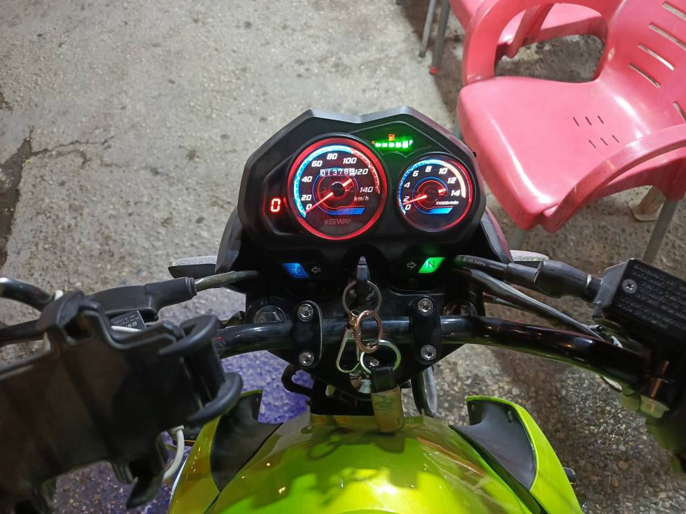 دراجة شننك محرك 250cc موديل 2023 اصولية بدون ارقام فقط اوراق و مكاتبة توها طالعه ماشية 1400 تقريبا  بيها نقوصات بسيطة موجودة بالنجف و هذا رقمي *********** النجف, العراق
