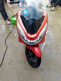 متوفر pcx مرقم جيل الثاني للبيع عنوان بغداد تحويل ثاني يوم 07716779744