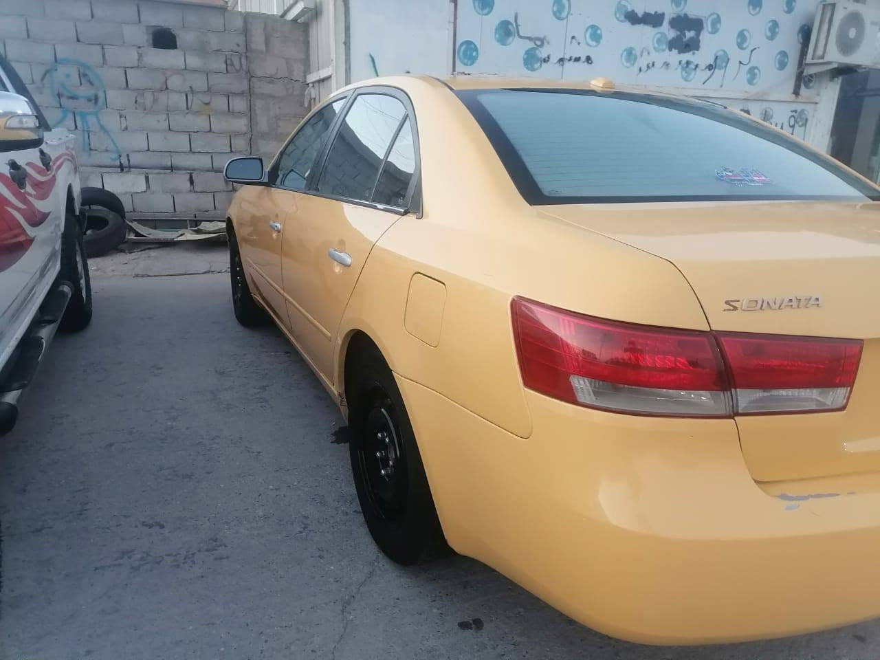 سلام عليكم سياره سوناته للبيع رقم قادسيه نكليزي بسمي مشروع وطني شرط تحويل سنويه جديده 2031موديل 2008تخم تاير حداديه جديده كهربائيّات كله شغاله كير ومكينه مكفولات تبريد ثلج سياره جاهزه وارد امريكي جاملق امامي مبدل سياره حلوه عنوان واسط كوت رقم ***********

