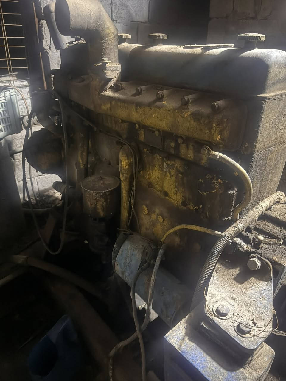 سلام عليكم مولد سكانيه  111راس التوليد 150كيفي سعر 17ورقه  مكينه كايمه رقم *********** مكاني كوت
