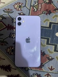 آيفون ١١ • ٦٤ جيجا • شاشة مكسورة