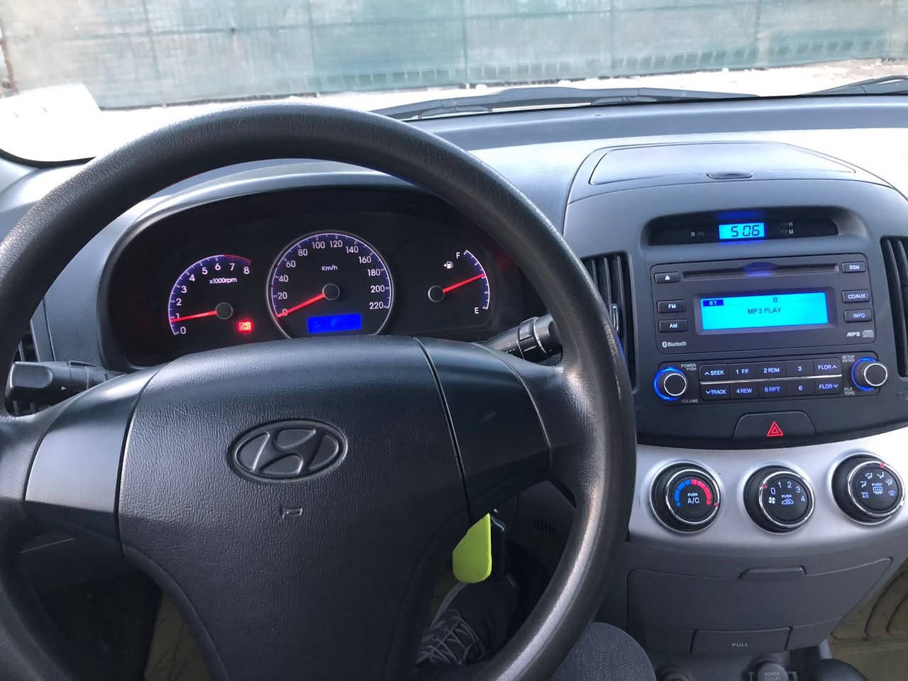 سلام عليكم النترا موديل 2009 رقم بغداد دولي ابسمي مكان سياره بغداد محرك1600 رقم الهاتف*********** السعر105
