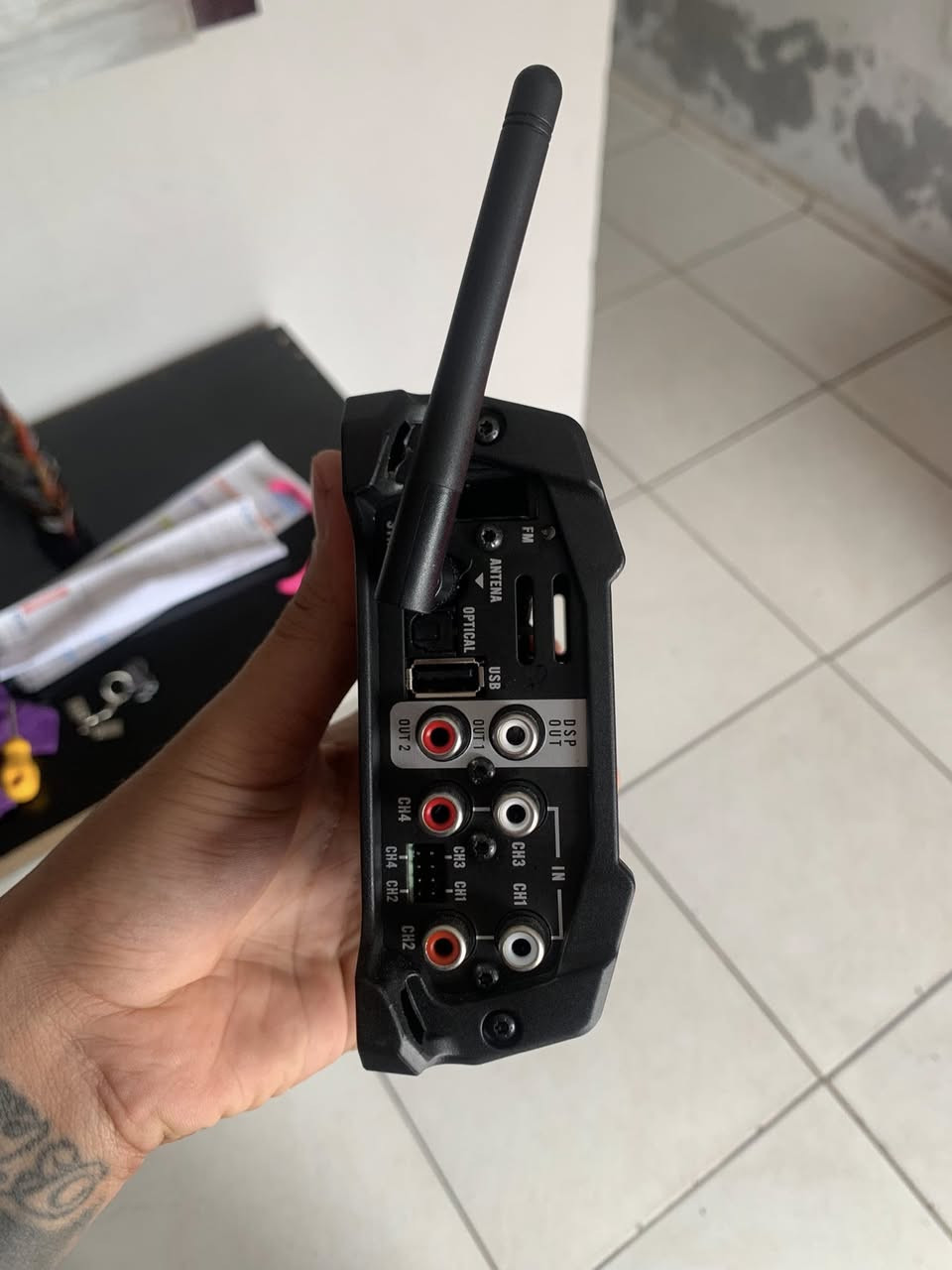 Vendo módulo novo na caixa
Pega pen drive
Bluetooth 
Com processador nele


**إذا كنت صاحب هذا الإعلان وتريد حذفه لأي سبب، رجاءا أرسل رسالة إلى الدعم الفني**