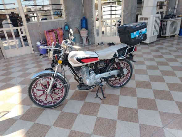 على وضع الشركة برغي ممفتوح تايكر 2021 ماشية 90 الف (سيدان اصلي+بومة اصلي+ صندوك مبطن ابو القفل+ سستم درع كامل ) الدراجة ماناقصهة برغي فقط كفر الباتري ب750 وبيها مجال مكاني بغداد
***********
