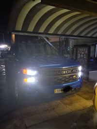 شوفرليت سلفرادو 2023  باب طويل وبدي قصير رقم  بغداد  حادثهه  باب خلف س...