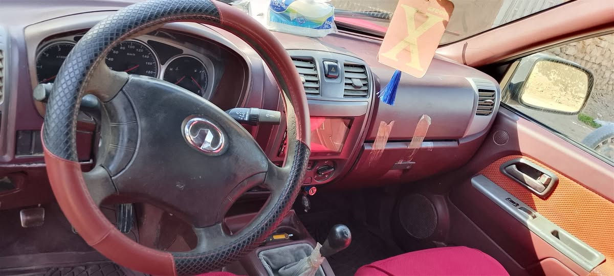 السلام عليكم 

كريت ول 2012 رقم مشروع وطني المالك ديوانية بيه ضربه بچم والسيارة خير من الله والصور شوفت عينك ومداور ثاني يوم مكلف بالنشر رقم صاحب السيارة غير متواجد على الفيسبوك
***********
