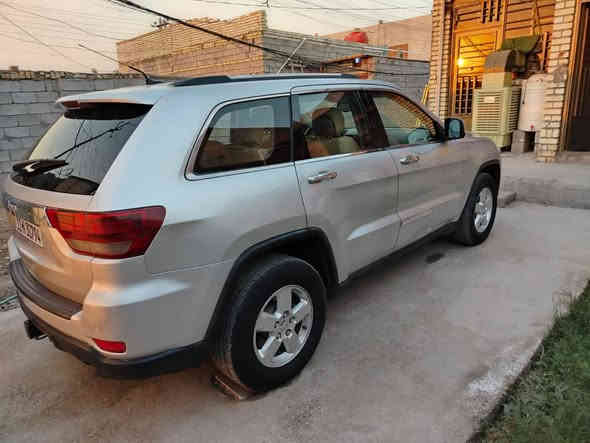 من رخصت الأدمين بموفقت المنشور سياره جيب لاريدو لبيع موديل 2011مكفوله كفله عام بس صبغ حزام بس شخوط رقم بغداد تحويل ثاني يوم ***********
