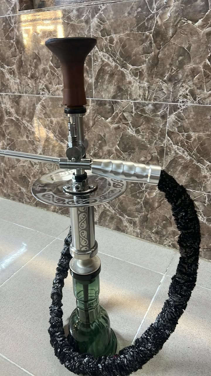 نركيله للبيع جديده مال بيت مو مال كوفي استعمالها اقل الشهرين جديده يعني  مكانها موصل


**إذا كنت صاحب هذا الإعلان وتريد حذفه لأي سبب، رجاءا أرسل رسالة إلى الدعم الفني**