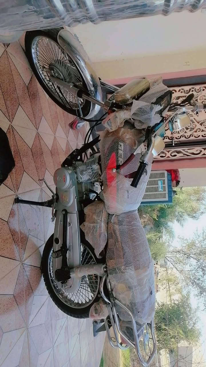 دراجه للبيع 21 دراجه مقفوله محرك ما مفتوح مكان ديالى بلدروز اتصال على الرقم***********
