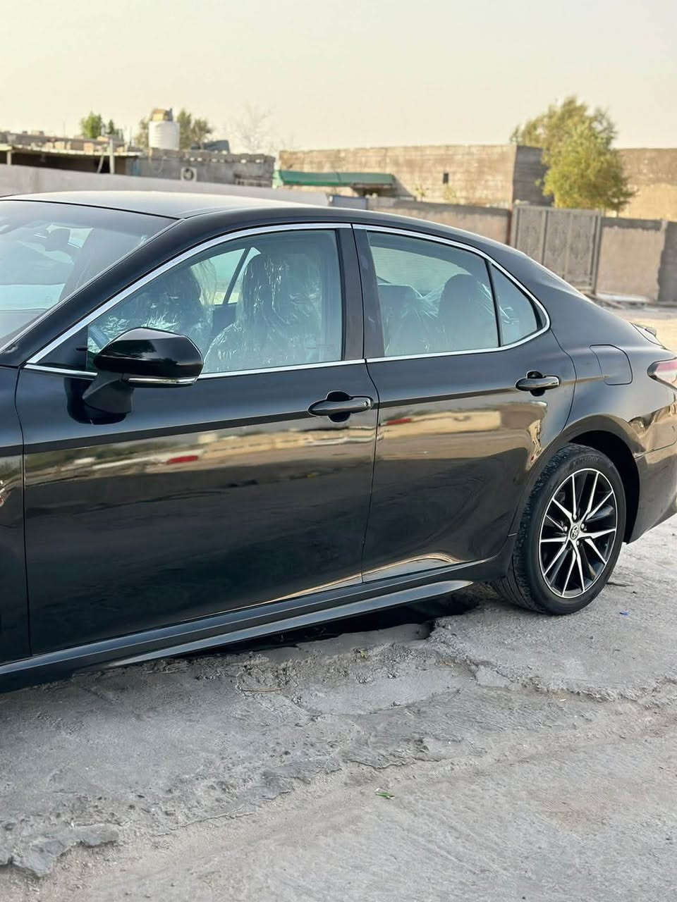 (مكلف بالنشر..)
السلام عليكم عيني 

#للبيع او #مراوس حسب القناعة 

تيوتا كامري 2023 مواصفات SE
وارد امريكي ضربتها موضحة فقط جاملغ وبنيد 
وبيها صفحة السايق كلير من امريكا 
فول مواصفات دواخل بيجي واسود 
مكينة وگير وتبريد وحدادية كفالة  
رقم معوقين بصرة والمعوق موجود بالبصرة القبلة 
وشرط الوكالة 
(السعر 137$ وبيها مجال )
للاتصال ( *********** )
