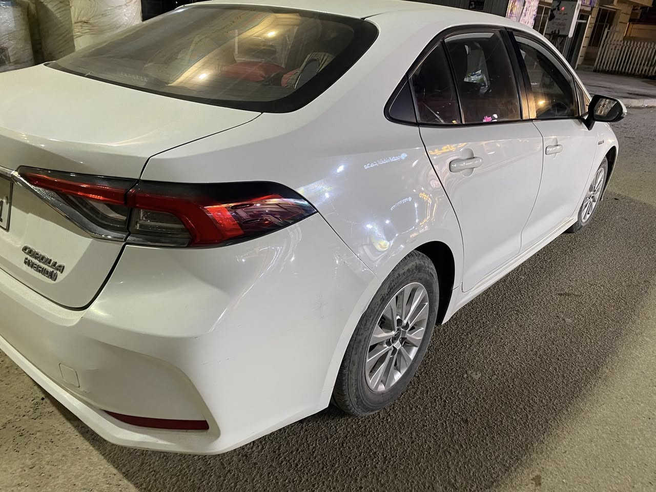 كورلا هايبرد ٢٠٢٤
وارد صين شكل الخليجي 
المواصفات :-
تحكمات ستيرن فول 
شاشه
كامره 
رادار 
تحديد سرعه 
تثبيت مسار 
تنبيه خروج مسار 
اوتو هولد 
هاند بريك اوتوا 
بصمه تشغيل مع بصمه جنطة 
تبريد قطعتين 
داخل مخمل اسود 
ثلاثه انظمة قيادة عادي واقصادي وسبورت 
بيها رصعه هلال الجاملغ الخلفي صغيرة جدآ 
مع شخوط صغيره دعاميه الخلفيه 
 السعر.  ١٤٠ ورقه 
الاتصالات ***********
*********** واتساب متوفر
