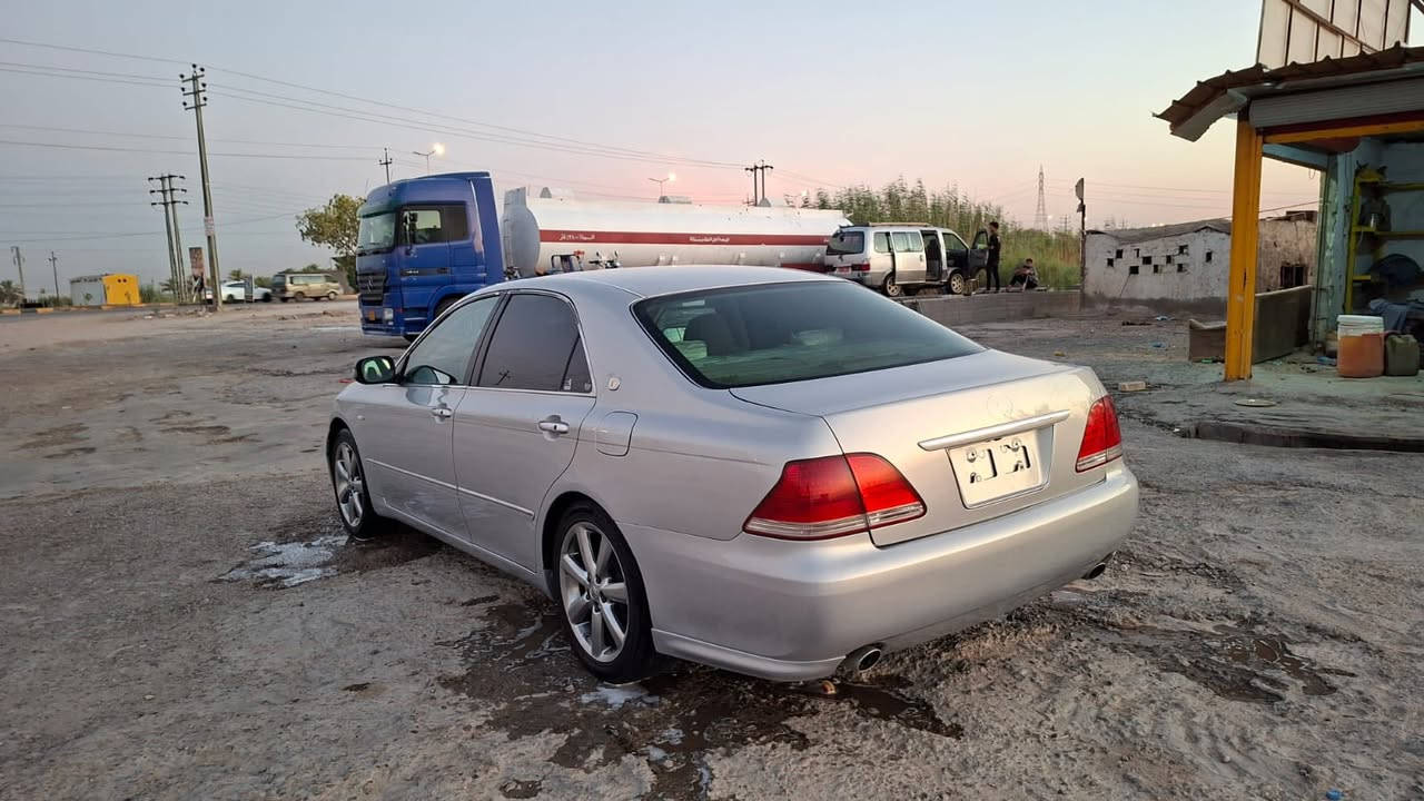 سلام عليكم سياره شاهينه 2003 بسمي رقم نكليزي مداور ثاني يوم سياره مكفوله من ضربه ولكص  السعر 145وبيه مجال الستفسار عن مواصفات السياره هذا رقمي مكاني نجف كوفه  ***********
