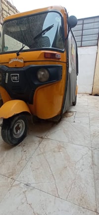 تكتك 19 وراق شهر 6، وكيلها شاكر، سعر 4و700, بس شراي يخابرني 0772834913...