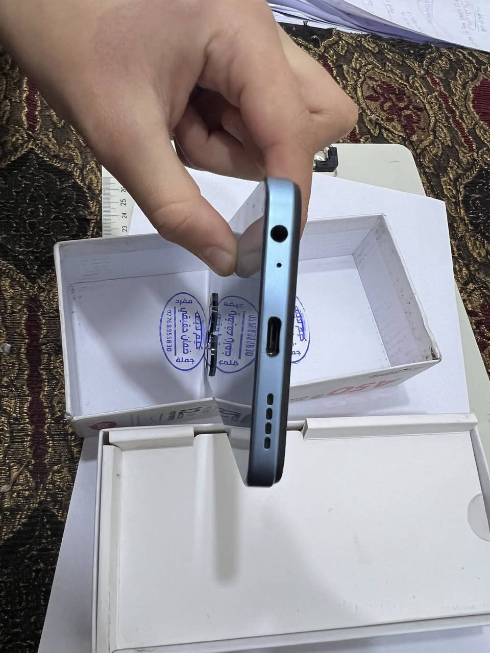 موبايل للبيع نظيف ما مفتوح سعرة 90  الف الاستفسار :***********
