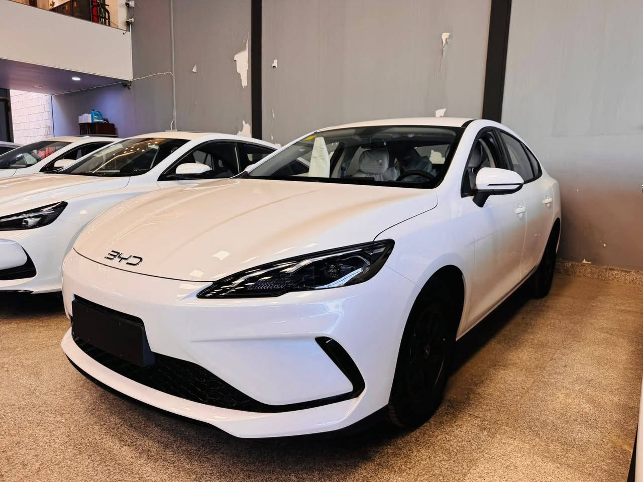 BYD SEL 05  2025
بي واي دي  BYD Seal 05 2025.
 ویل کرۆم و ویل عادی 
مواصفات.کارەبایی و بەنزین و هایبريد.

بصمة شاشةوكاميرا ویل کەپ.تانکی گەورە 

2100 كم.دەڕوات.تحديدسورعه.لیدڤۆلیۆم 
 

***********
