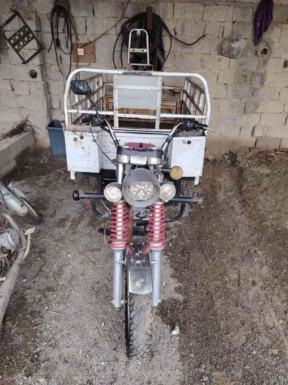 ستوتة ام الطير مكفولة نضافتة خير من الله
كهربائياتها شغالة (مكلف بالنشر)
السعر ٩٠٠وبيهة مجال
للاستفسار الاتصال على هذا الرقم
***********
