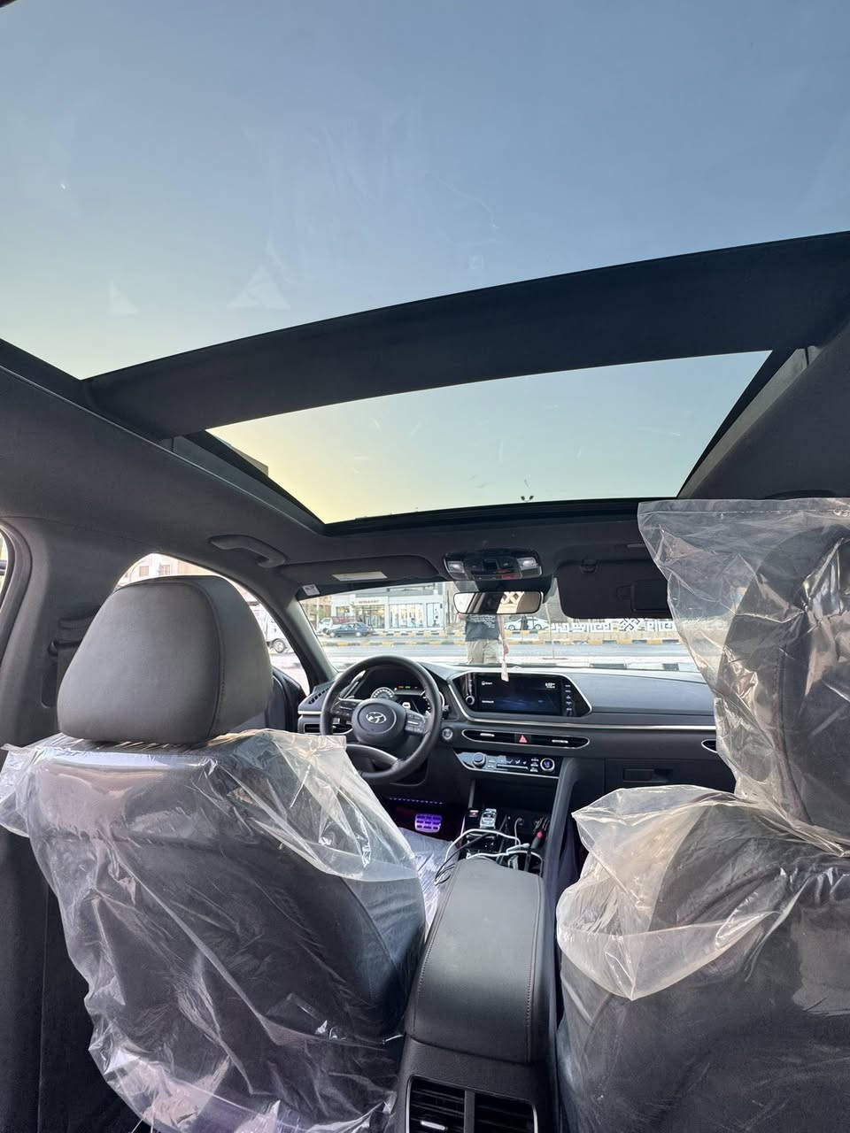 السلام عليكم سوناتا مديل 2022 محرك 1600 توربو 🚀
المواصفات:

🔹 شاشة وسطية كبيرة

🔹 Apple CarPlay / Android Auto

🔹 مقاعد جلد

🔹 تدفئة مقاعد أمامية

🔹 تبريد وتدفئة للمقاعد 

🔹 رادار أمامي

🔹 رادار جانبي (نقطة عمياء)

🔹 حساسات خلفية

🔹 تشغيل عن بُعد + بصمة

🔹 إشارات ترحيب على الأبواب

🔹 لمري بيانو بلاك

🔹 سقف بانوراما

🔹 مثبت سرعة ذكي

🔹 تحكم استيرن

🔹 تبريد وتدفئة

🔹 مرايا كهرباء مع إشارات

🔹 فتح الجنطه كهربائي

🔹 إضاءة LED أمامية وخلفية

🔹 فتحة سقف كهربائية

🔹 سستم صوت من Boes 🔈

🔹 زر تشغيل / إيقاف (Push Start)

🔹 فرامل ABS + EBD + ESC

🔹 وسائد هوائية أمامية وجانبية

🔹 نظام مراقبة ضغط الإطارات (TPMS)

🔹 مساند رأس خلفية

🔹 حماية أمامية وخلفية

🔹 قفل مركزي + إنذار ضد السرق

🔹سستم انارة داخلية

🔹رقم بغداد بأسمي مداور ثاني يوم هزة جديدة

السعر 195 للبيع او مرأوس مكاني النجف حي السلام ***********
