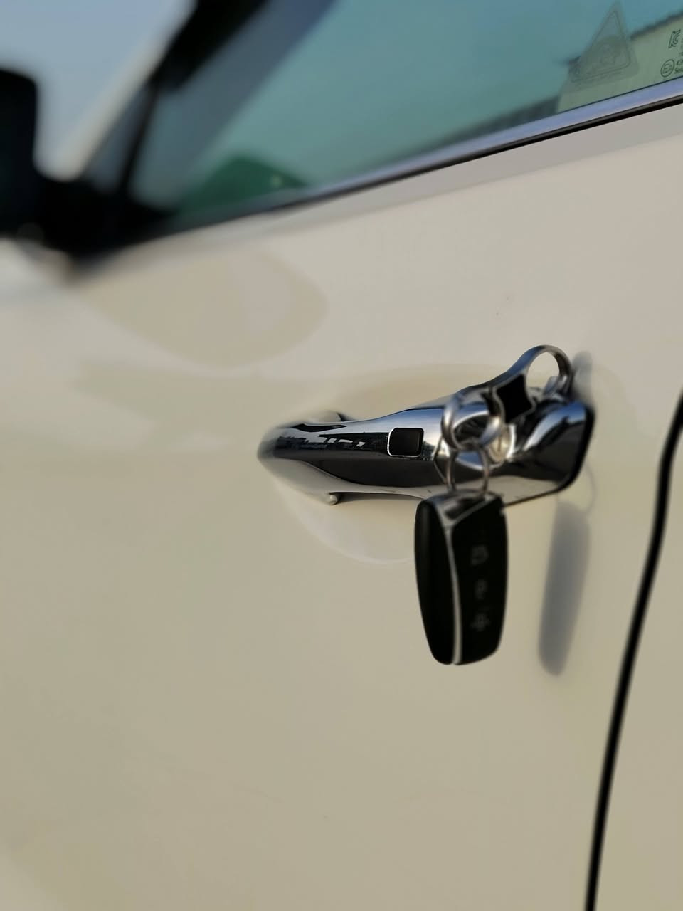 سلام عليكم للبيع والمراوس سنتافيا موديل 2015 سياره خليجي مكفولة كفاله عامه شرط السونار فول مواصفات فتحه مرايات شفط رقم بابل سايد بريك دكمه مكان بابل القاسم الاتصال ***********
