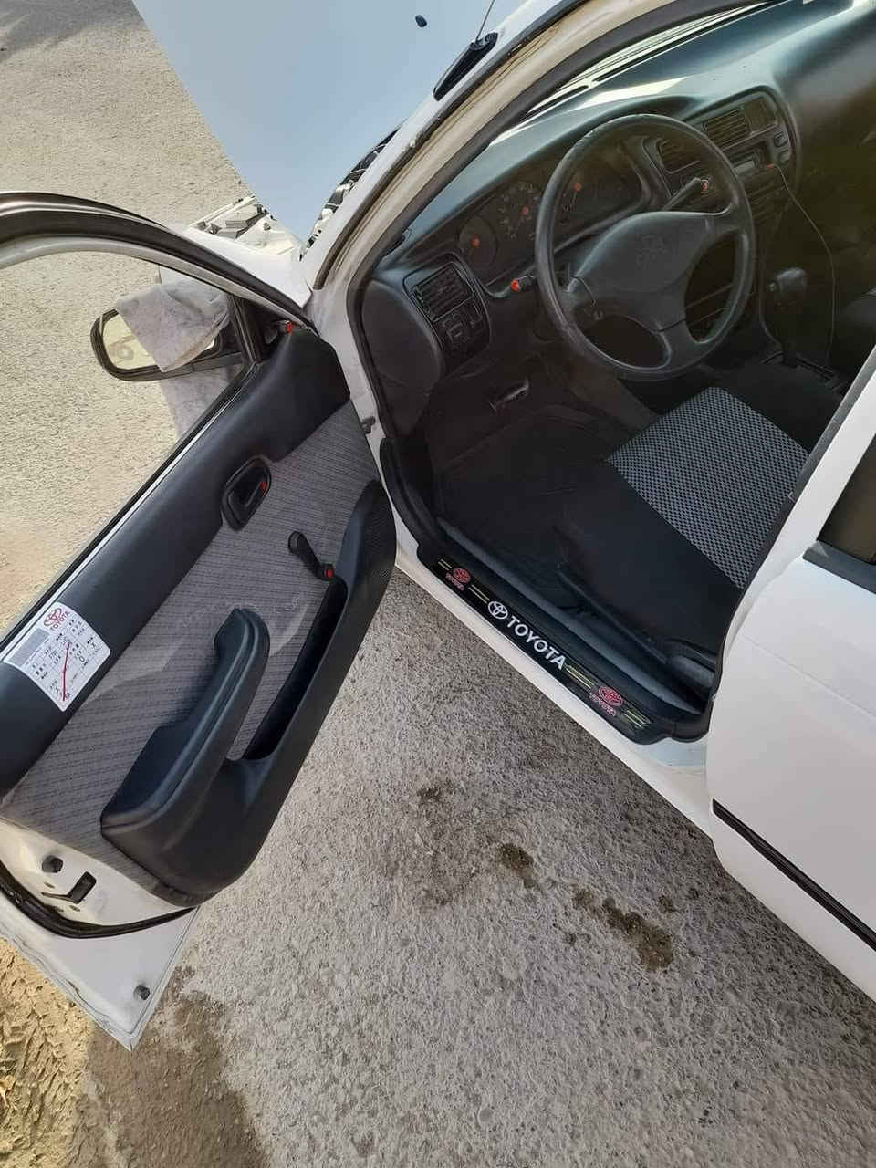 اخوان السلام عليكم
كورلا يسره بلادي موديل 97
رقم بغداد مشروع وطني  خليجي بأسمي 
محرك وكير بشرط وترايك اليعجبك
حجم المحرك 1800
تبريد  خير من الله 
طخم تاير وباتري كله جديد 
كهربائيات كلها شغاله
مكفوله من الكصه ونقل جثه والعيب شرعي
شراي يتصل ***********

السعر 65
