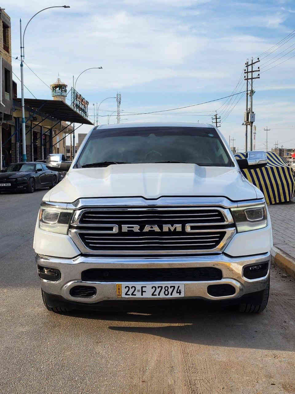 ‏2022 RAM 1500, LARAMIE
السيارة للبيع 

محرك ٨ سلندر ٥٧٠٠ 
دفع رباعي
باب طويل بدي قصير (المرغوب) 
السيارة جدا نظيفة ما ناقصها شي 
حدادية و تبريد و مكينة و گير كلة ١٠/١٠ 
صيانة دورية للسيارة دهن مكينة اصلي فلاتر كلها موبار وكالة
 البانزين محسن او سوبر 
البدي مغلف بكفر سعرة ٣٠٠$ 
تايرات السيارة جدد
مواصفات السيارة  
تدفئة و تبريد كشنات / تدفئة ستيرن / سستم سماعات Alpine / حساسات امامي خلفي / مرايا تعتيم + هيتر/ المقاعد جلد و كنتارا / شحن لاسلكي / كراسي كهرباء و بعد هواي مواصفات

 
السعر 335 و بيها مجال 
رقم السيارة اربيل بأسمي 
مكان السيارة السماوة
***********
