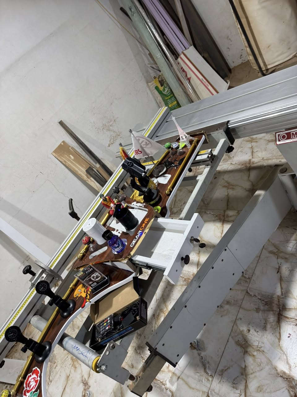 السلام عليكم اخوان منو بيكم يرغب بشراء دشابيل سيارات حمل جملة ومفرد وموديلات جديدة تواصل معي على واتساب *********** ***********
