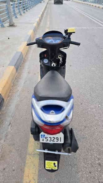 السلام عليكم دراجة كامكو V2  موديل 2013 للبيع
بيها دعمه مثل ما موجودة بالصور مفتوحة الدراجة
زينه الدراجة كلشي شغال 
رايدها ب500 الف وبيها مجال قليل
رجائا الشراي يراسل خاص فيسبوك أو واتساب *********** مكاني رفاعي
