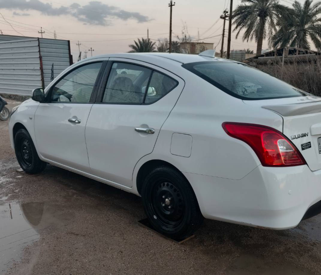 سلام عليكم نيسان سني 2024 للبيع أو مراوس حسب القناعه  هندي السياره ماشيه قليل حلوه نضيف السعر 130 وبي مجال مكان البصره شط العرب الجزيره الاستفسار مراجعه الرقم ***********
