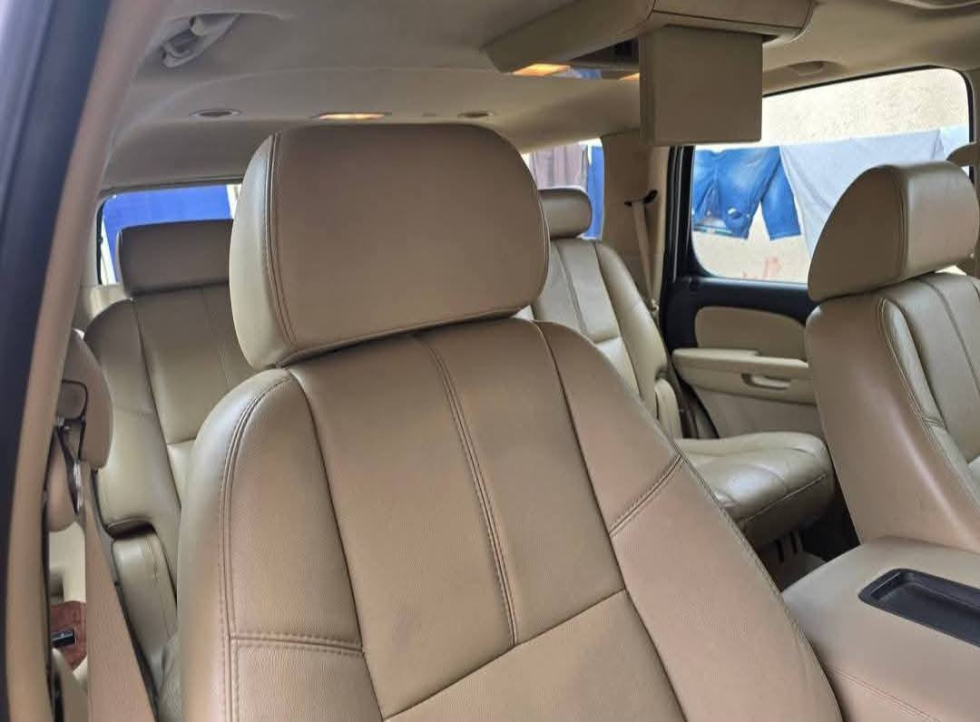 السلام عليكم
تاهو 2008 ادوات

LTZفول مواصفات

مكفوله من الكص ومن السرقه 

مكفوله كير ومكينه واكسل 

المواصفات 

كشنات جلد 

كشنات كهربائي 

فتحه بالقماره (بنرامه)

شاشه بالدشبول شاشه بالقمارة 

باب خلفي كهربائي كامره خلفيه 

كشنات تدفئه ويل كب مري شفط 

تبريد ثلج تايرات جديده 

السعر الخاص قليل الاتصال على هذا الرقم ***********
