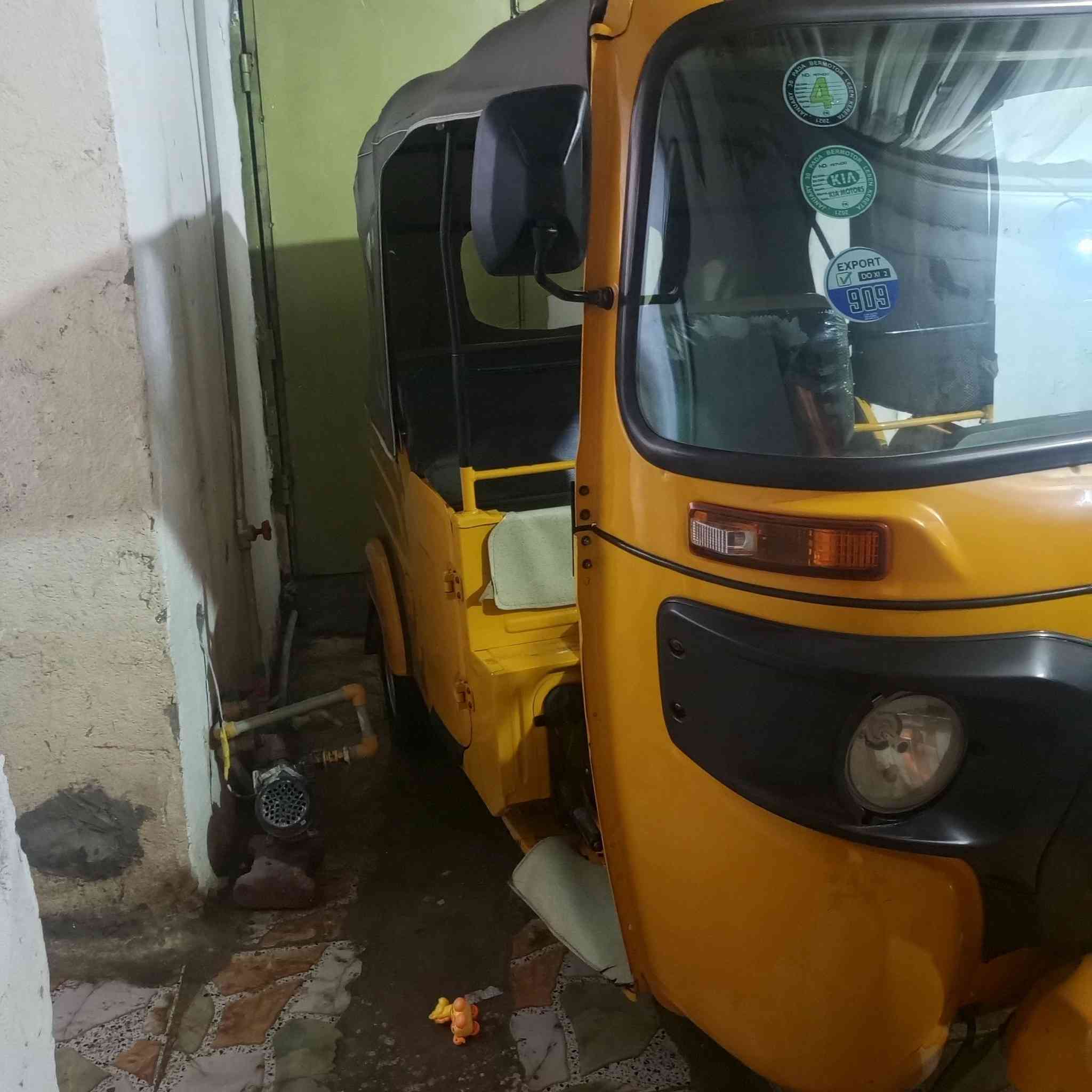 سلام عليكم تكتك موديل 21 شهر 11 لون وأحد كربلاء مشروع وطني بسمي تحويل بل يعجبك مكاني  عماره قليل بل صفحه بارد 
 رقم صاحبه ***********
