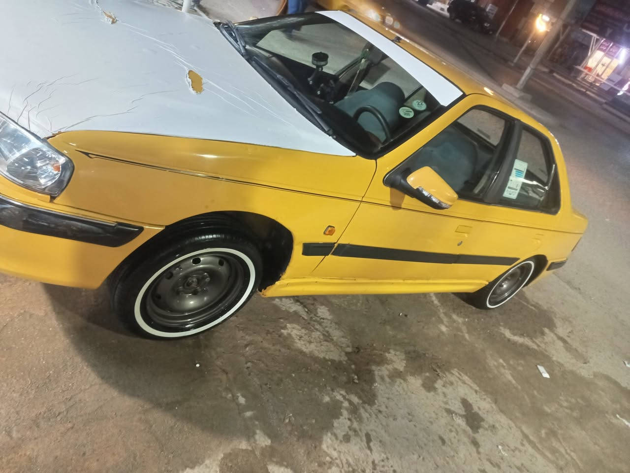 سلام عليكم بيجو بارص مديل 15 
السياره امصفره هيه او غرامات
السنويه ل27
السياره جهزه مكينه اوكير او حداديه 
تبريد ثلج تدفه تخم ويل صبغ حراره تخم تاير
مشط استيرن جديد
بها شبره صبغ بل جاملغ الكدام صبغ او جملغ الوره بي صبغ
او دورجاملغ صبغ ول باقي مكفول 
سعر السياره 37المكان كوفه حي ميسان 
رقم الهاتف ***********
