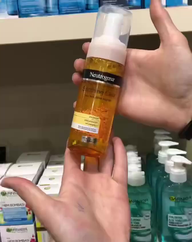 مرطب نيتروجينا المائي
جل نتروجينا المائي تمتصه البشره بسرعه بدون ميزيت او يترك أثر دهني ع البشره يلائم جميع انواع البشرة  يرطب البشره بعمق ويدخل لأكثر من طبقه تحت الجلد بسبب قوامه الخفيف اللي تجرب هالمرطب مستحيل تعوفه كلش ترتاح البشره عليه
الاصلي المنشأ أمريكا🇺🇸💯
سعر الدرزن ٦٠ الف 
يوجد خدمة توصيل لجميع محافظات العراق ✔️✔️


**إذا كنت صاحب هذا الإعلان وتريد حذفه لأي سبب، رجاءا أرسل رسالة إلى الدعم الفني**