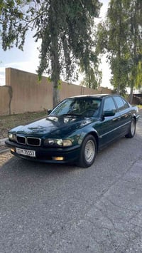 بي إم دبليو ٧٣٥ • موديل ١٩٩٦ • صبغ عام