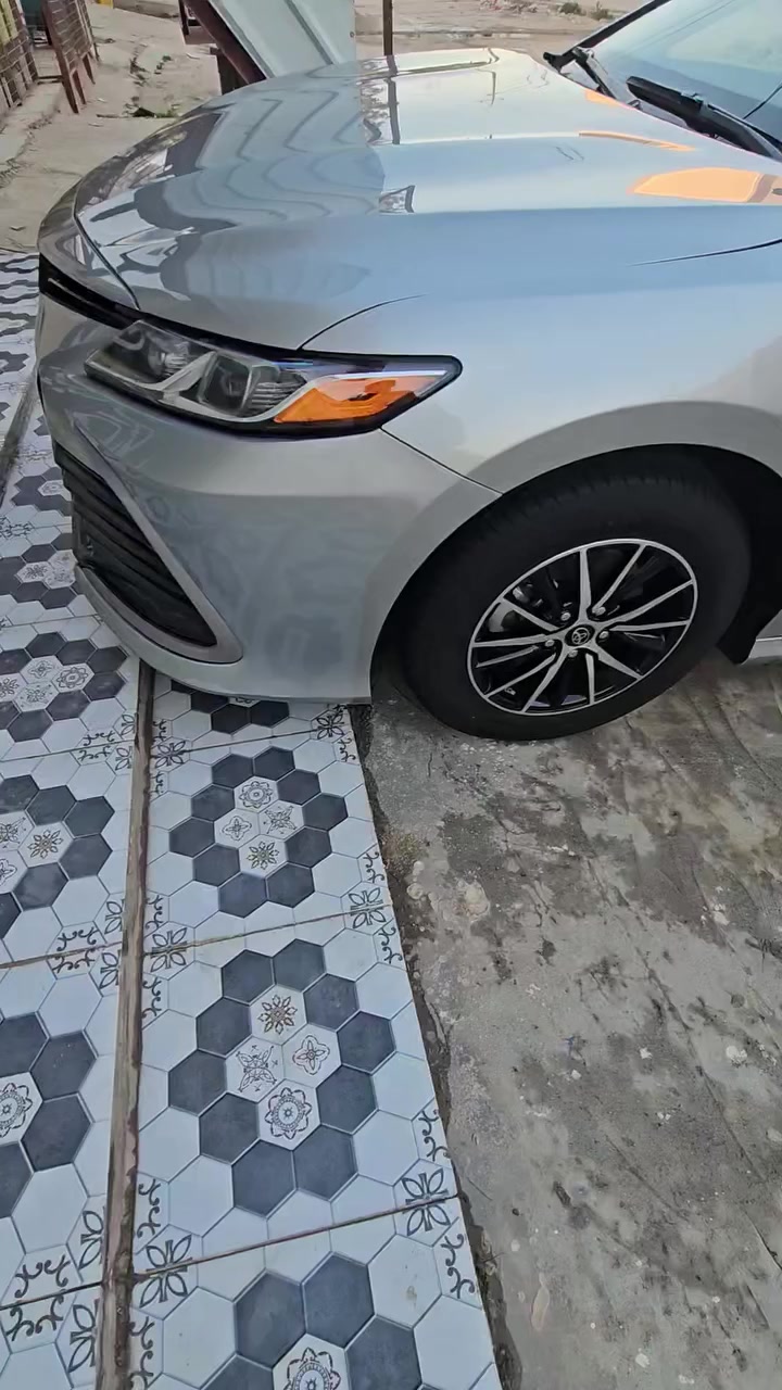 المحروسه للبيع موديل 22 هايبرد حادث بابين فقط جهة السكن الباقي كفاله ماشيه 50 مواصفات معروفه السياره كلش جديده تراي زيرو كفاله من كلشي مكاني بابل بيع فقط بدون مراوس ***********
