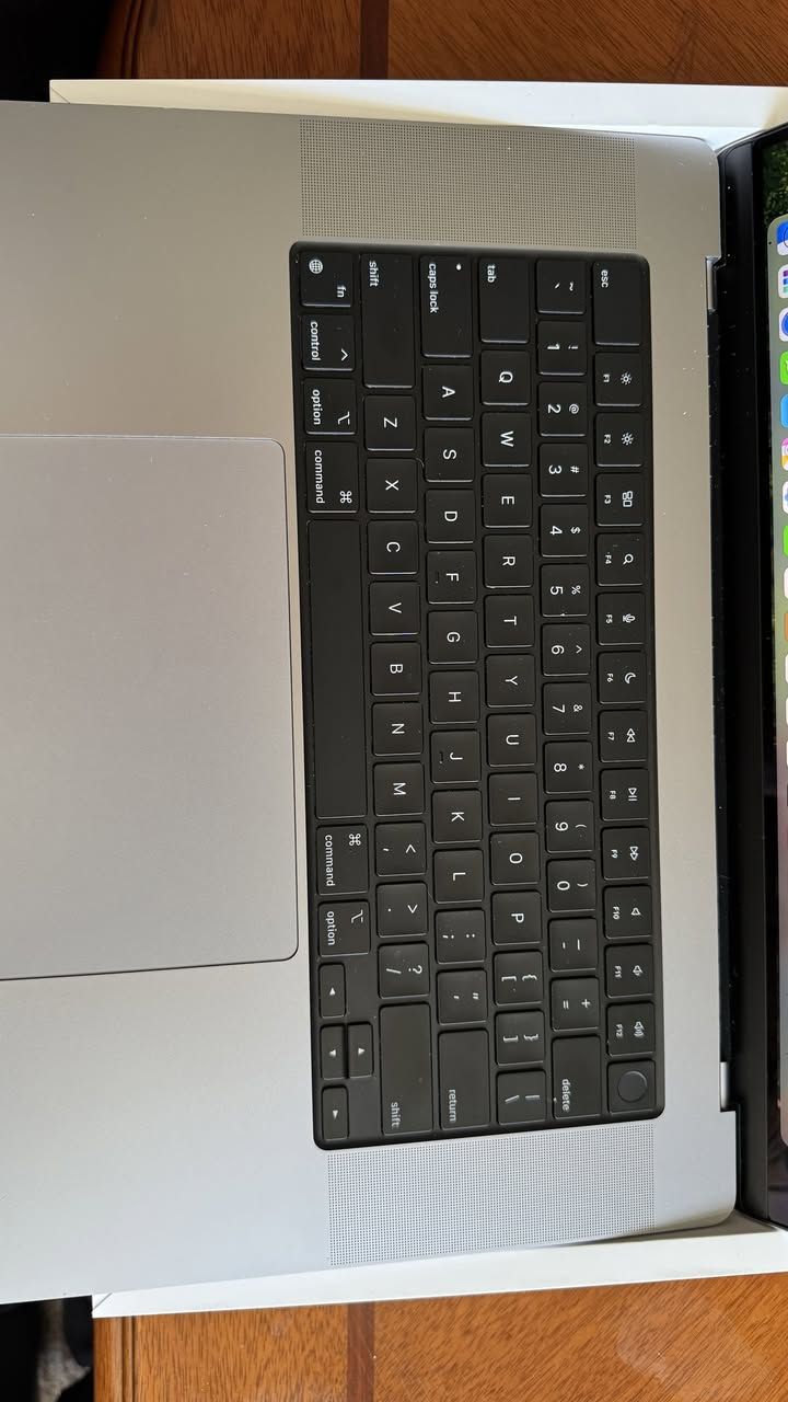 MacBook Pro M2 Pro 16 inch
Storage: 512GB
Ram: 16GB
Battery: 87%
Cycle Count: 368
Price: 1,830,000 IQD


**إذا كنت صاحب هذا الإعلان وتريد حذفه لأي سبب، رجاءا أرسل رسالة إلى الدعم الفني**