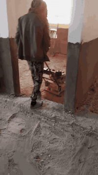 سلام عليكم اخوان اللي يحتاج خباطه صب ارضيات تدخيل سبيس وحدل باسعار مناسبه مراسله وانتصال على نفس الرقم ***********
