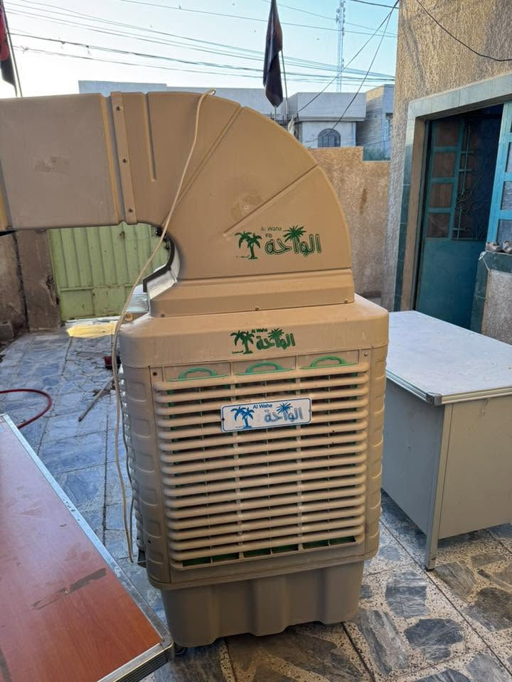 السلام عليكم مبردة الواحة  جديدة كلش  ضخمه وقويه تصلح للمواكب وللبيوت مستخدمه قليل اخذتها ب 450 للبيع 
السعر 300 وبيه مجال بسيط 

*********** 
كربلاء حي التعاون
