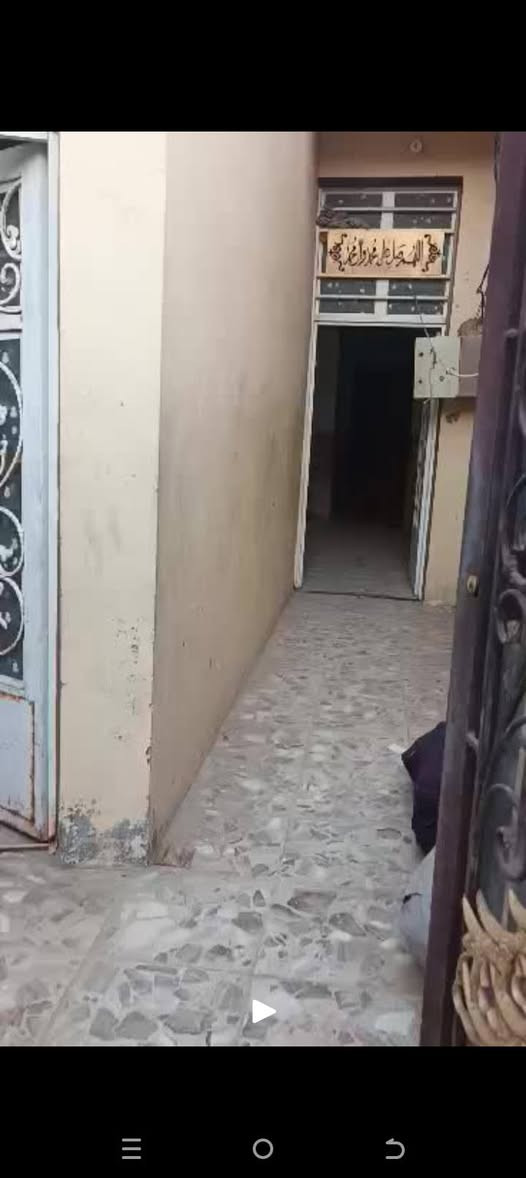 بيت للايجار 100 متر
نجف حي النداء شارع المجمعات عمود 54 
خلف مأكولات ابو سارة.منطقة 56
يحتوي على غرفة وصالة ومطبخ واستقبال وصحيات.
سعر الايجار 200 الف


**إذا كنت صاحب هذا الإعلان وتريد حذفه لأي سبب، رجاءا أرسل رسالة إلى الدعم الفني**