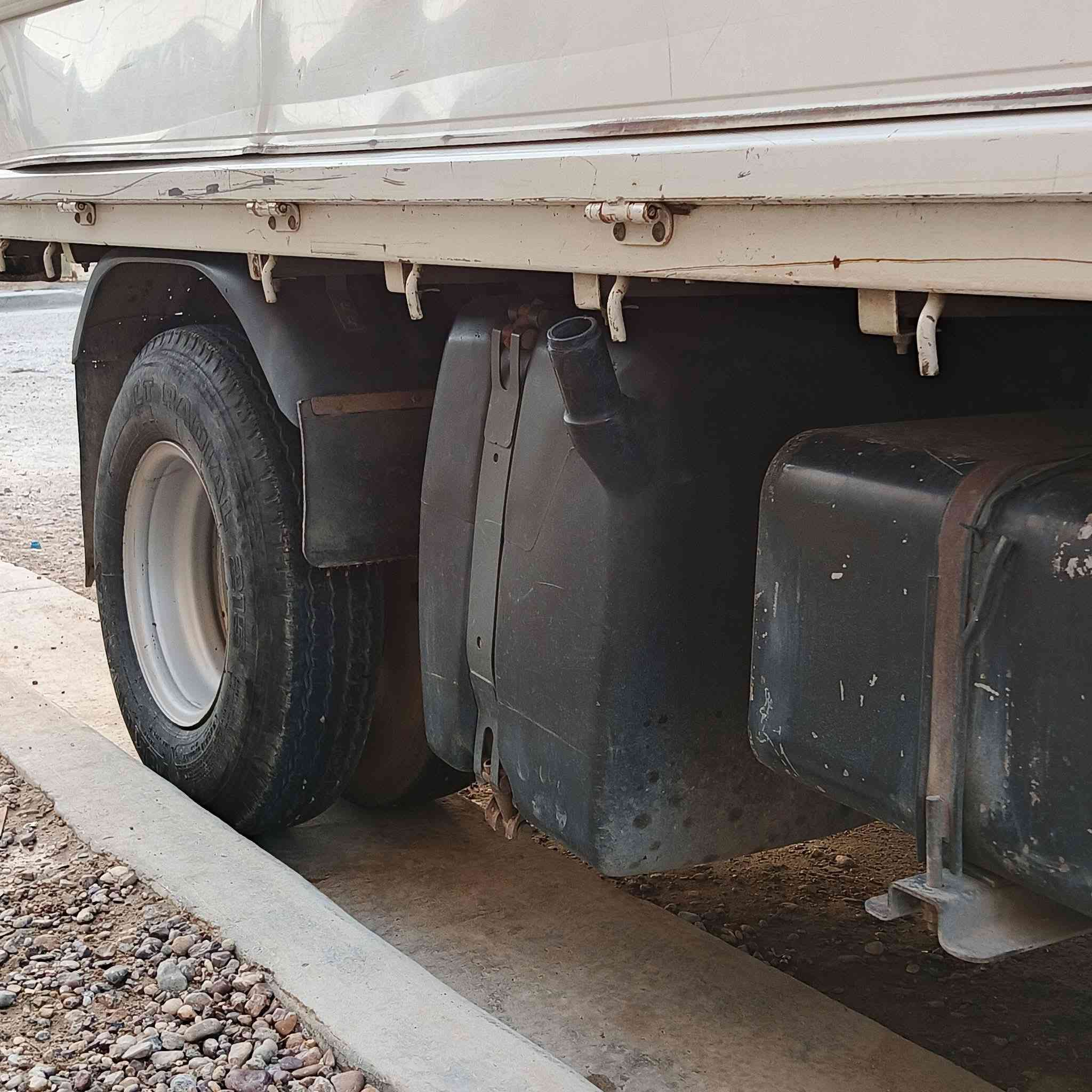 تانكي ماء150 لتر  يرهم كنتر و هينو و أتيكو 
سعر 80الف ***********بغداد
