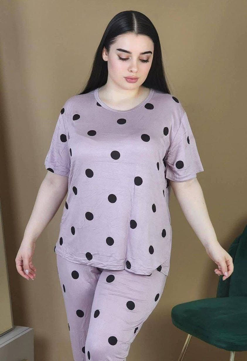 #اجمل الموديلات الصيفية 

تراك +برمودا +شلحه

(للحجز واتساب *********** )
