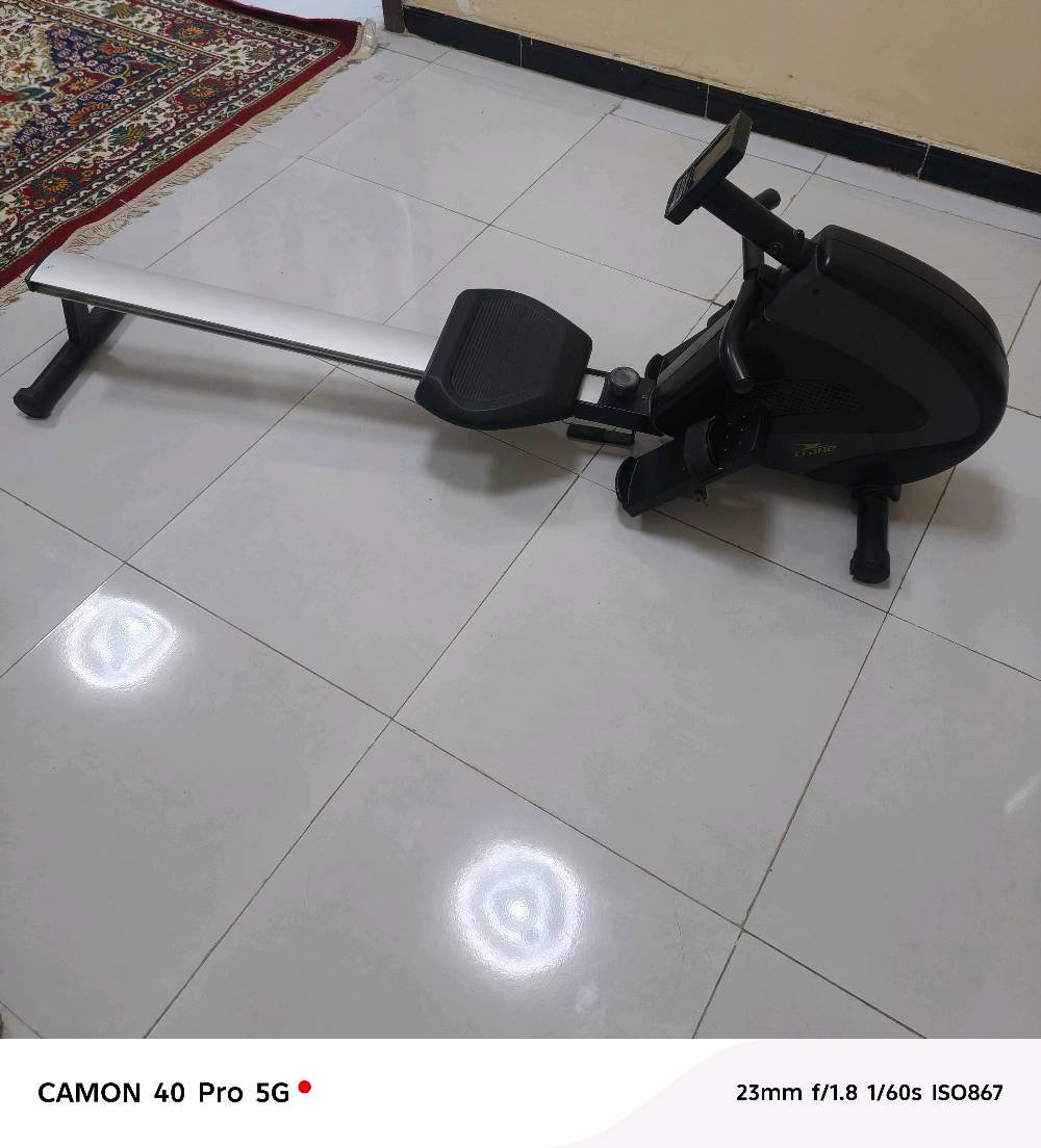 للبيع جهاز رياضي للتجديف لحرق الدهون الجسم نضيف جدا استعمال قليل السعر   100مع مجال مكاني كوفه  ***********