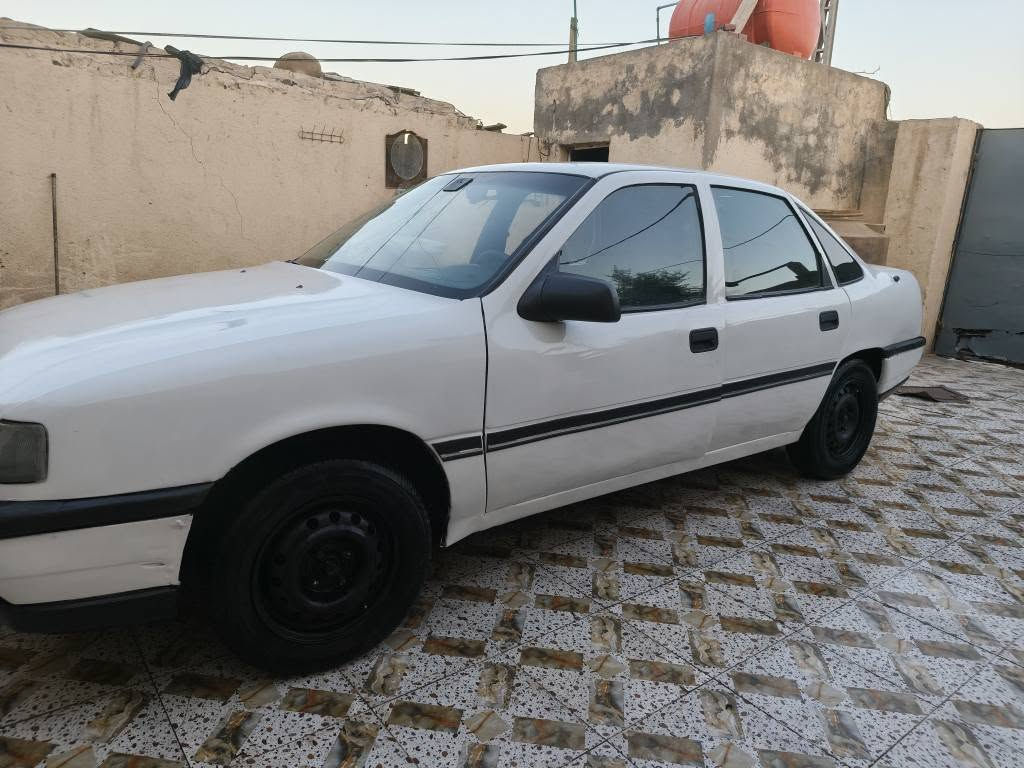 اوبل فكتره مديل 91 رقم كربلاء مكينه حاويه حدادية مكفولة تخم تايرات داخل جديد بطاين جدد سياره جاهزة كير عادي جديد مكفولة من الضربة صبغ عام كهربائياته كله شغاله سیاره حلوه ستوني معمرها  مكاني نجف السعر 28وبيها مجال بصيط
*********** النجف, العراق
