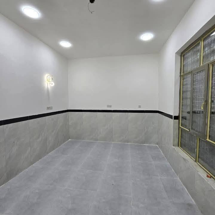 دار ١٠٠م مربع حي العرضات الاولى
خلف شارع ١٥ طابق واحد جاهز للسكن 
***********
