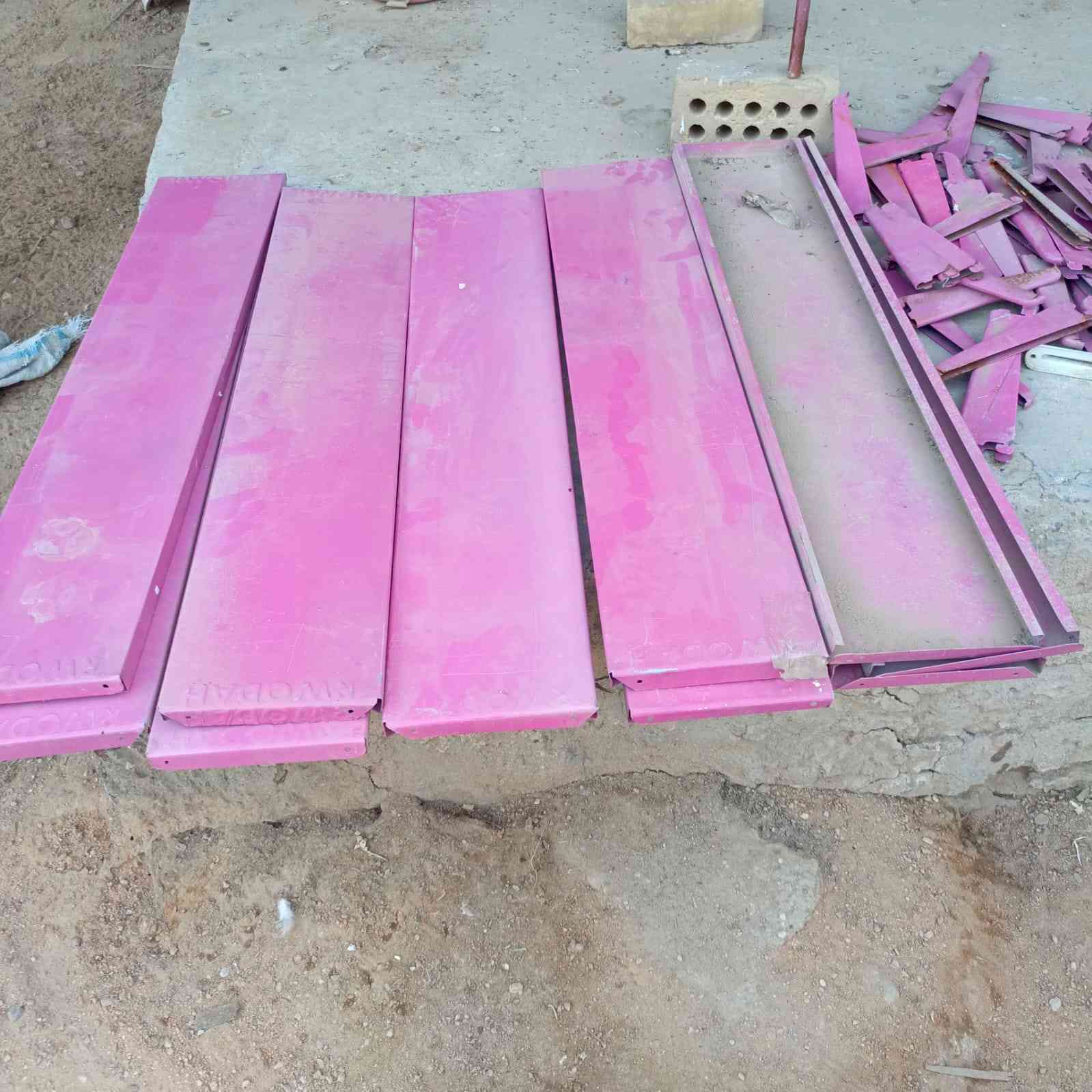 غراض للبيع الكاظمية منطقة الطي رقم الهاتف ***********
