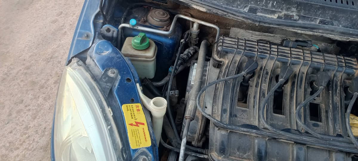 شيري A1. موديل 2010             رقم بغداد دولي سنويه لل 2027 راعيه موجود  يمي بالديوانيه اني مشتري من المالك مكينه كير تبريد كهربائيات مكفوله  السعر 30 ورقه الاتصال على الرقم *********** بي واتساب علما السياره موجوده بالديوانيه
