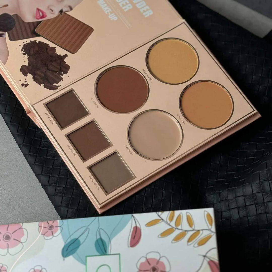 باليت دفتري من ماركة دايموند بيوتي (الأصلي UK)  بكوالتي عالي جداً😍
يحتوي الدفتر على 

24 لون ظلال عين كريمي ومخملي وكليتر 
6 درجات إضاءة بألوان طبيعية 
6 درجات بلشر ناعم جداً بألوان لايستغنى عنها 
4 درجات كونتور وبرونز 
3 درجات باودر حاجب

السعر ١٧ الف 
🚘 يوجد خدمة توصيل لجميع محافضات العراق ٤ الاف 🚘


**إذا كنت صاحب هذا الإعلان وتريد حذفه لأي سبب، رجاءا أرسل رسالة إلى الدعم الفني**