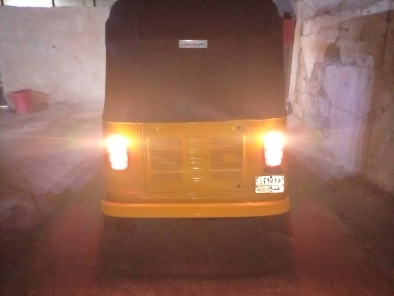 تكتك للبيع رقم وسنويه بسمي مديل19نضيفه محرك كفاله مصبوغه جماليه لا زنجار ولا خياس سعر5ونص العنوان البصره الحيانيه ***********
