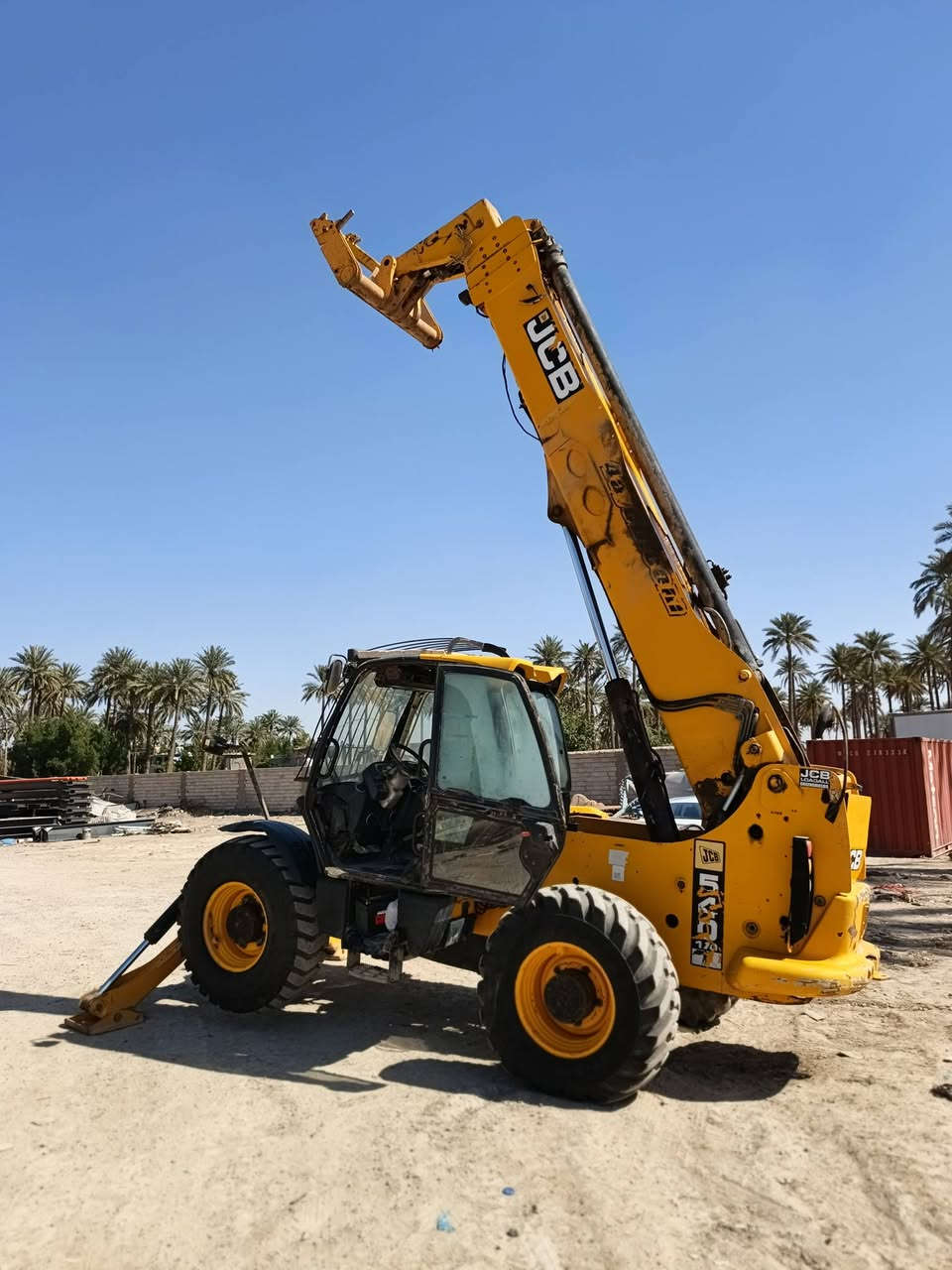 للبيع JCB  موديل ٢٠٠٨ رقم اربيل رقم الهاتف ***********
