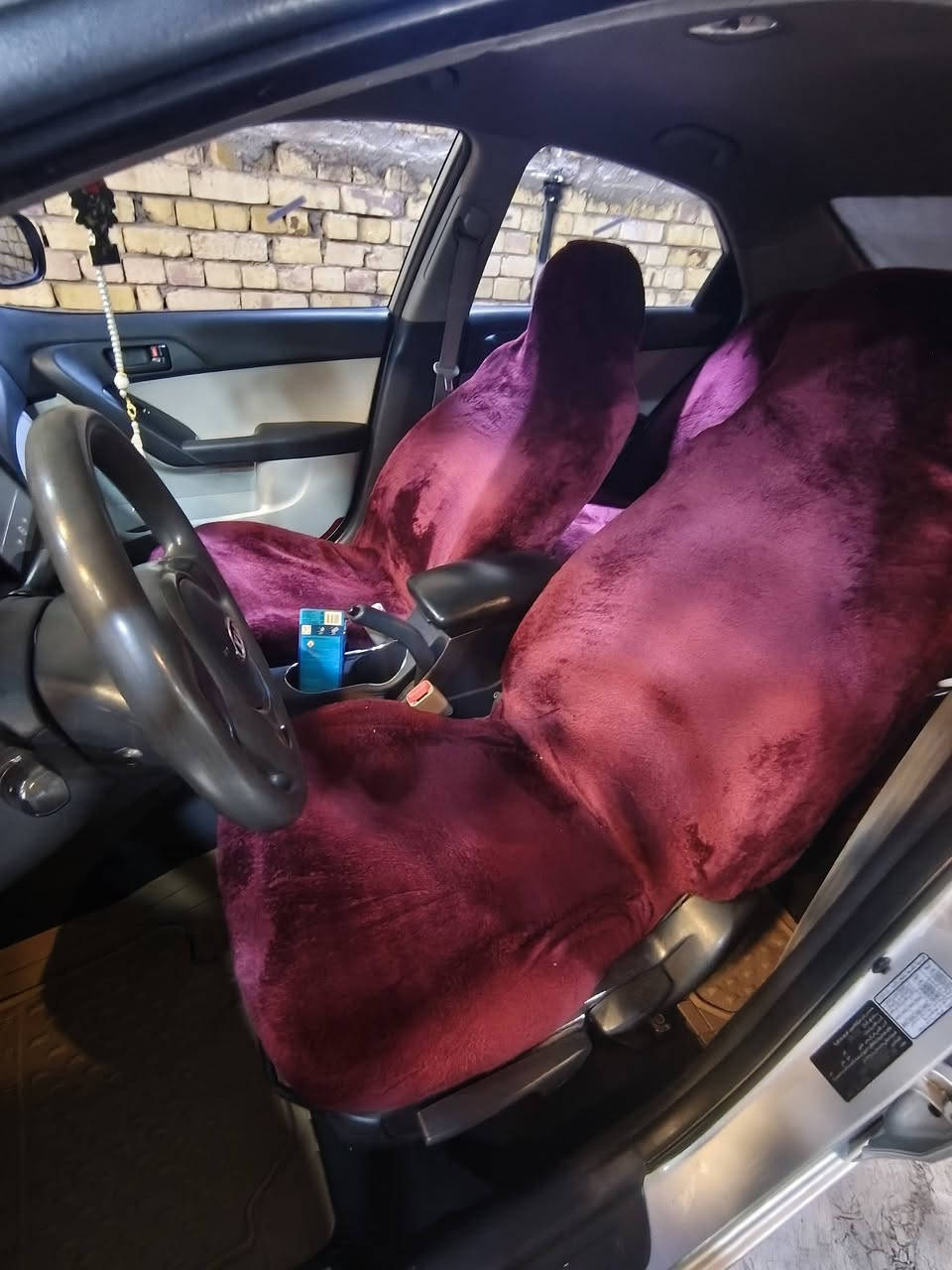 سلام عليكم سيراتو للبيع مديل 2013 سياره جاهزه خير من الله حداديه تخم تاير ويل كب سياره باسمي مشروع وطني ماناقصه برغي بيه جاملغ عاكس سايق صبغ لا معجون ولا بارد اثر شخوط وبل جاملغ خلفي كد شبر بارد لا معجون ولا صبغ كير مكينه اكسل مكفولات سعر 114 وبيه مجال مكان بل كوت رقم الهاتف ***********
